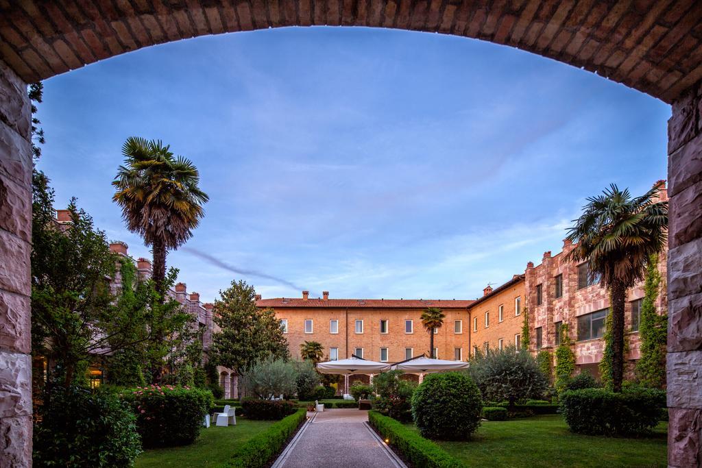 Th Assisi - Hotel Cenacolo Exterior foto